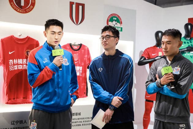 SHANGHAI, CHINA - MARCH 19: Football player Chen Jinyi and football coach Yu Hanchao attend the launch event of the new home and away kits for the China National Football Team as the 2026 FIFA World Cup, WM, Weltmeisterschaft, Fussball approaches on March 19, 2026 in Shanghai, China.  Copyright: xVCGx 111629304703