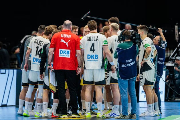 Auszeit Timeout, Deutschland GER, Deutschland (GER) vs. Aegypten (EGY), Handball, Laenderspiel, Spielzeit 2025 2026, 19.03.2026 GER, Deutschland (GER) vs. Aegypten (EGY), Handball, Laenderspiel, Spielzeit 2025 2026, 19.03.2026 Dortmund Copyright: xEibner-Pressefoto JanxRollingerx EP_JSK