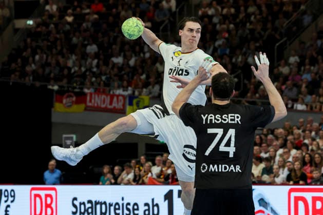 Miro Schluroff (Germany) und Yasser Seif (Egypt) kaempfen um den Ball, Handball International Friendly, Länderspiel, Nationalmannschaft Germany v Egypt, Westfalenhalle am 19. March 2026 in Dortmund, Deutschland. (Foto von Marco Steinbrenner DeFodi Images) Miro Schluroff (Germany) und Yasser Seif (Egypt) battle for the ball, Handball International Friendly, Germany v Egypt, Westfalenhalle, March 19, 2026 in Dortmund, Germany. (Photo by Marco Steinbrenner DeFodi Images) -