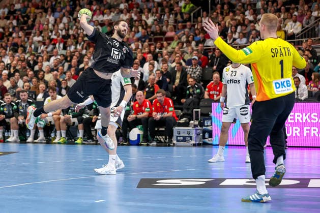 19.03.2026, Handball, Länderspiel Herren, Deutschland - Ägypten, Westfalenhalle Dortmund: Yasser Seif (Egypt 74) wirft den Ball auf das Tor von David Späth (Germany 01) Nordrhein-Westfalen Deutschland