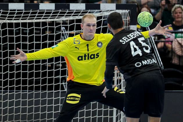 Torhueter David Spaeth (Germany) und Seif Elderea (Egypt) kaempfen um den Ball, Handball International Friendly, Länderspiel, Nationalmannschaft Germany v Egypt, Westfalenhalle am 19. March 2026 in Dortmund, Deutschland. (Foto von Marco Steinbrenner DeFodi Images) Torhueter David Spaeth (Germany) und Seif Elderea (Egypt) battle for the ball, Handball International Friendly, Germany v Egypt, Westfalenhalle, March 19, 2026 in Dortmund, Germany. (Photo by Marco Steinbrenner DeFodi Images) -