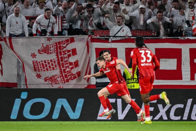 Matthias Ginter (SC Freiburg) celebrates after scoring his team s first goal during the UEFA Europa League 2025 26 Round of 16 Second Leg match between SC Freiburg and KRC Genk at Stadion am Wolfswinkel on March 19, 2026 in Freiburg im Breisgau, Germany. (Photo by Harry Langer DeFodi Images) -