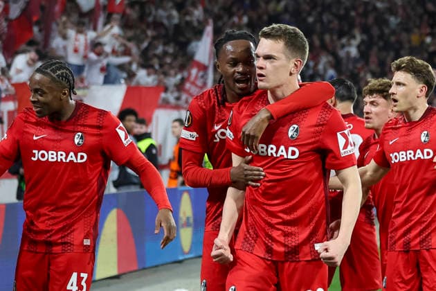 Torjubel SC Freiburg beim 1:0 durch Matthias Ginter (SC Freiburg, 28) , Deutschland, Fussball, UEFA Europa League, Achtelfinale, 2025 2026, SC Freiburg vs. KRC Genk, 19.03.2026, Freiburg im Breisgau Europa-Park Stadion Deutschland Copyright: xGrantxHubbsx