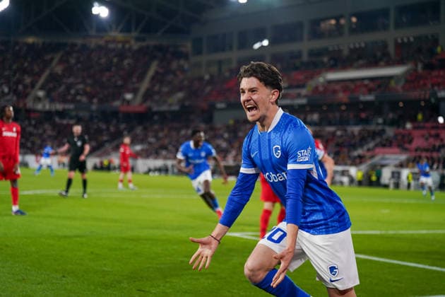Deutschland: Fussball UEFA Europa League 2025 - 2026, Achtelfinale - SC Freiburg vs KRC Genk - Europa-Park-Stadion: Tor und Torjubel zum 2:1 durch Konstantinos Karetsas (KRC Genk, 20) Freude, Emotionen, Jubel, Geste, Gestik, Emotion, Mimik, Gesichtsausdruck, Emotion Copyright: xJOERANxSTEINSIEKx