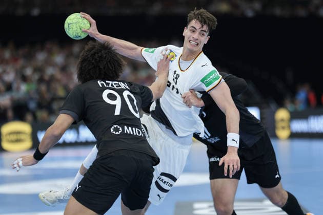 Deutschland - Ägypten, Handball-Testspiel Julian Köster (Deutschland, 18) gegen Ali Zein (Ägypten, 90). Handball-Länderspiel der Männer zwischen Deutschland und Ägypten in der Westfalenhalle in Dortmund am 19. März 2026, Dortmund Nordrhein-Westfalen Deutschland Westfalenhalle *** Germany Egypt, handball test match Julian Köster Germany, 18 against Ali Zein Egypt, 90 mens international handball match between Germany and Egypt at the Westfalenhalle in Dortmund on March 19, 2026, Dortmund North Rhine-Westphalia Germany Westfalenhalle