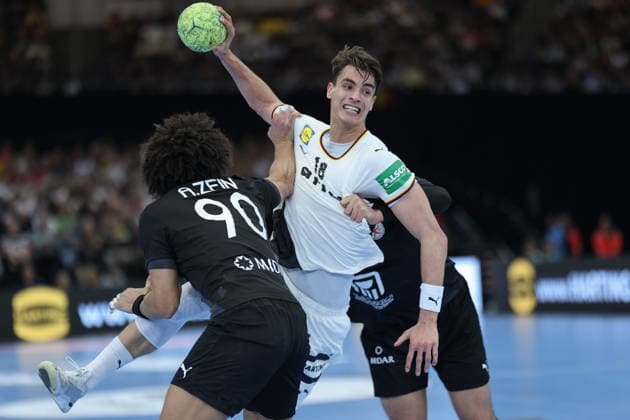 Deutschland - Ägypten, Handball-Testspiel Julian Köster (Deutschland, 18) gegen Ali Zein (Ägypten, 90). Handball-Länderspiel der Männer zwischen Deutschland und Ägypten in der Westfalenhalle in Dortmund am 19. März 2026, Dortmund Nordrhein-Westfalen Deutschland Westfalenhalle
