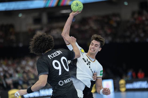 Deutschland - Ägypten, Handball-Testspiel Julian Köster (Deutschland, 18) gegen Ali Zein (Ägypten, 90). Handball-Länderspiel der Männer zwischen Deutschland und Ägypten in der Westfalenhalle in Dortmund am 19. März 2026, Dortmund Nordrhein-Westfalen Deutschland Westfalenhalle