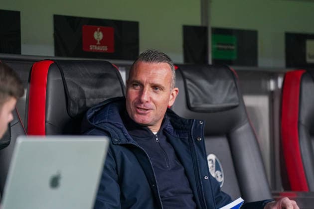 Deutschland: Fussball UEFA Europa League 2025 - 2026, Achtelfinale - SC Freiburg vs KRC Genk - Europa-Park-Stadion: Nicky Hayen (Trainer, KRC Genk) Copyright: xJOERANxSTEINSIEKx
