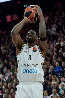 Turkish Airlines EuroLeague Basketball, FC Bayern Munich Basketball vs Dubai Basketball, München FC Bayern Basketball, Munich FC Bayern Basketball, Dubai Basketball, 2026-03-19 in München (SAP Garden) BACON Dwayne (Dubai Basketball Forward (F) Nr3-DUB3) sportworld München SAP Garden Bayern Deutschland
