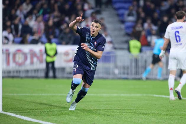 Olympique Lyonnais v Real Club Celta - Europa League DECINES-CHARPIEU, FRANCE - MARCH 19: Ferran Jutgla of Celta de Vigo celebrates after scoring his team s second goal during the UEFA Europa League 2025 26 Round of 16 Second Leg match between Olympique Lyonnais and Real Club Celta at OL Stadium on March 19, 2026 in Decines-Charpieu, France. DECINES-CHARPIEU OL Stadium Spain Copyright: xDiegoxSimonx