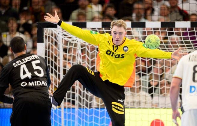 Aktion Torwart Lasse Ludwig r. (GER) gegen Seif Elderea (EGY), Handball Laenderspiel Maenner Deutschland (GER) - Aegypten (EGY), am 19.03.2026 in Dortmund Deutschland. Â