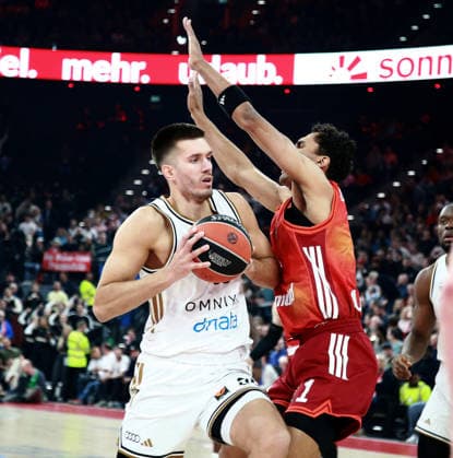 von links Filip PETRUSEV (Dubai), Oscar da SILVA (Muenchen), Basketball, Euro League, 2025 26, FC Bayern München vs Dubai Basket, 19.03.26, SAP Garden, Muenchen Copyright: WolfgangxFehrmann