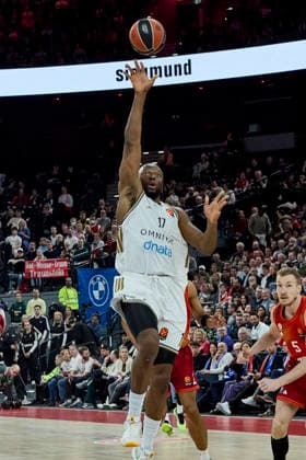 Turkish Airlines EuroLeague Basketball, FC Bayern Munich Basketball vs Dubai Basketball, München FC Bayern Basketball, Munich FC Bayern Basketball, Dubai Basketball, 2026-03-19 in München (SAP Garden) KABENGELE Mfiondu (Dubai Basketball Center (C) Nr17-DUB17) sportworld München SAP Garden Bayern Deutschland