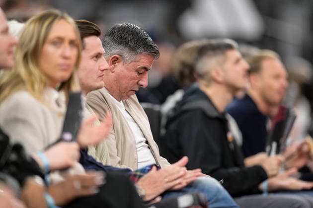 Basketball, Euroleague, 20260319, FC Bayern München - Dubai Basketball. Im Bild Roy MAKAAY im Publikum. München SAP Garden Bayern Deutschland Copyright: Passion2Press.dex xMarkusxFischex
