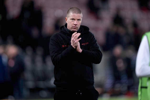 UEFA Europa League: FC Midtjylland - Nottingham Forest FC Midtjylland s head coach Mike Tullberg greets the fans after the defeat in the match between FC Midtjylland and Nottingham Forest in the Europa League 2nd leg at MCH Arena in Herning on Thursday, March 19, 2026. (Photo: Bo Amstrup Ritzau Scanpix) , Herning Denmark Mors Copyright: BoxAmrstrupx xRitzauxScanpix BoxAmstrupx spdk20260319-214614-L