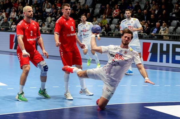 Croatia v Switzerland: International Friendly, Länderspiel, Nationalmannschaft Match Veron Nacinovic of Croatia shotos the ball during the International friendly match between Croatia and Switzerland at Kresimir Cosic Hall in Zadar, Croatia, on March 19, 2026 in Zadar, Croatia.  SimexZelic PIXSELL