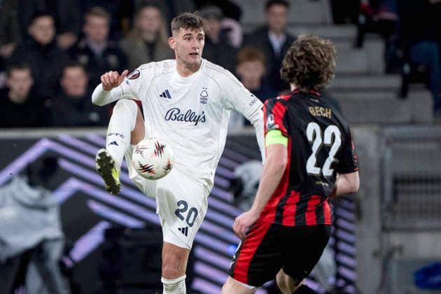 Europa League: FC Midtjylland - Nottingham Forest Nottingham Forest s Lorenzo Lucca in action with FC Midtjylland s Mads Bech during the match between FC Midtjylland and Nottingham Forest in the Europa League 2nd leg at MCH Arena in Herning on Thursday, March 19, 2026. (Photo: Bo Amstrup Ritzau Scanpix) , Herning Denmark Mors Copyright: BoxAmrstrupx xRitzauxScanpix BoxAmstrupx spdk20260319-221914-L