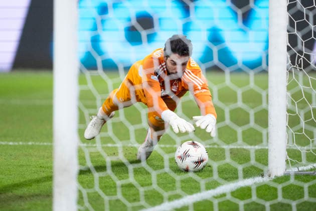 Europa League: FC Midtjylland - Nottingham Forest Nottingham Forest s goalkeeper Stefan Ortega saves the shot from FC Midtjylland s Cho Gue-Sung during the match between FC Midtjylland and Nottingham Forest in the Europa League 2nd match at MCH Arena in Herning on Thursday, March 19, 2026. (Photo: Bo Amstrup Ritzau Scanpix) , Herning Denmark Mors Copyright: BoxAmrstrupx xRitzauxScanpix BoxAmstrupx spdk20260319-223307-L