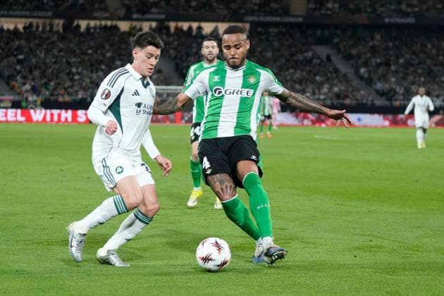 March 19, 2026, Sevilla, Sevilla, Spain: Natan of Real Betis Balompie and Facundo Pellistri of Panathinaikos FC in action during the UEFA Europa League 2025 26 Round of 16 Second Leg match between Real Betis Balompie and Panathinaikos FC at La Cartuja stadium on March 19, 2026, in Sevilla, Spain. Sevilla Spain - ZUMAa181 20260319_zaa_a181_149 Copyright: xJoaquinxCorcherox