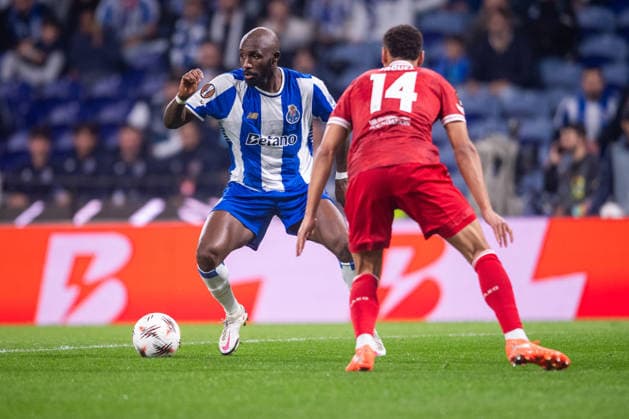 FC Porto v VfB Stuttgart - UEFA Europa League 2025 26 Round of 16 Second Leg Seko Fofana of FC Porto is seen in action during the UEFA Europa League 2025 26 Round of 16 second leg match between FC Porto and VfB Stuttgart at Estadio do Dragao in Porto, Portugal, on March 19, 2026. Porto Porto Portugal  Copyright: xMiguelxLemosx originalFilename:lemos-fcportox260319_npQGE.jpg