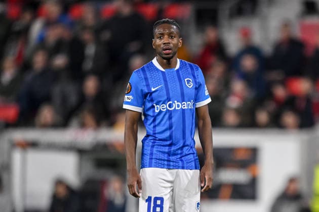 Joris Kayembe (KRC Genk) Looks on during the UEFA Europa League 2025 26 Round of 16 Second Leg match between SC Freiburg and KRC Genk at Stadion am Wolfswinkel on March 19, 2026 in Freiburg im Breisgau, Germany. (Photo by Harry Langer DeFodi Images) - *** Joris Kayembe KRC Genk Looks on during the UEFA Europa League 2025 26 Round of 16 Second Leg match between SC Freiburg and KRC Genk at Stadion am Wolfswinkel on March 19, 2026 in Freiburg im Breisgau, Germany Photo by Harry Langer DeFodi Images