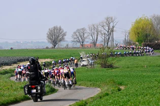 Bredene Koksijde Classic 2026 Cycling Race KOKSIJDE, BELGIUM - MARCH 20 : illustration picture peloton during the 24th edition of Bredene Koksijde Classic an UCI ProSeries 1.Pro one day cycling road race for Men Elite of km with start in Bredene and finish in Koksijde on March 20, 2026 in Koksijde, Belgium, 20 03 2026 ( Motordriver Stephan Boone - Koksijde Belgium  Copyright: xJanxDexMeuleneirx