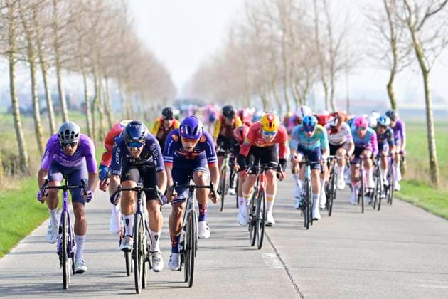Bredene Koksijde Classic 2026 Cycling Race KOKSIJDE, BELGIUM - MARCH 20 : illustration picture peloton during the 24th edition of Bredene Koksijde Classic an UCI ProSeries 1.Pro one day cycling road race for Men Elite of km with start in Bredene and finish in Koksijde on March 20, 2026 in Koksijde, Belgium, 20 03 2026 ( Motordriver Stephan Boone - Koksijde Belgium  Copyright: xJanxDexMeuleneirx