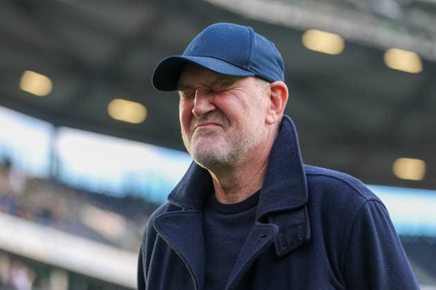2. Bundesliga - Hannover 96 - Eintracht Braunschweig am 20.03.2026 in der Heinz von Heiden Arena in Hannover Geschäftsführer Geschaeftsfuehrer Jörg Joerg Schmadtke (Hannover) lacht