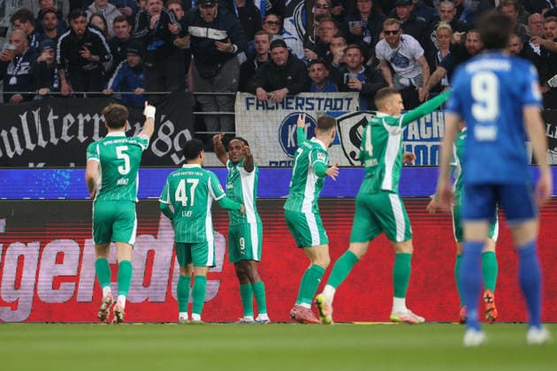 Noel Futkeu (SpVgg Greuther Fuerth, 09) mit Jubel nach seinem Treffer zum 0:1, Karlsruher SC vs. SpVgg Greuther Fuerth, 2. Bundesliga, 27. Spieltag, 2025 2026, 20.03.2026, DFL REGULATIONS PROHIBIT ANY USE OF PHOTOGRAPHS AS IMAGE SEQUENCES AND OR QUASI-VIDEO, Karlsruher SC vs. SpVgg Greuther Fuerth, 2. Bundesliga, 27. Spieltag, 2025 2026, 20.03.2026 Karlsruhe