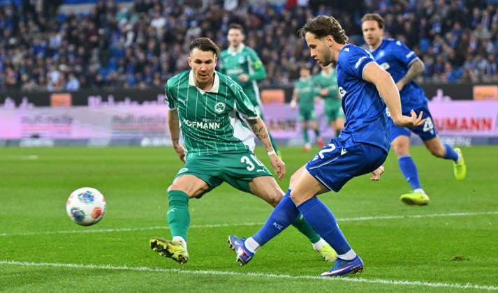 20.03.2026 - Fussball - Saison 2025 2026 - 2. Fussball - Bundesliga - 27. Spieltag: Karlsruher SC KSC Karlsruhe - SpVgg Greuther Fürth SGF ( Kleeblatt ) - Sportfoto Zink - xwoxzix - DFL regulations prohibit any use of photographs as image sequences and or quasi-video - only for editorial use - Felix Klaus (30, SpVgg Greuther Fürth ) Christoph Kobald (22, Karlsruher SC KSC )