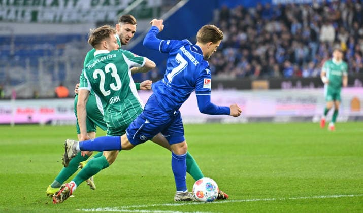 20.03.2026 - Fussball - Saison 2025 2026 - 2. Fussball - Bundesliga - 27. Spieltag: Karlsruher SC KSC Karlsruhe - SpVgg Greuther Fürth SGF ( Kleeblatt ) - Sportfoto Zink - xwoxzix - DFL regulations prohibit any use of photographs as image sequences and or quasi-video - only for editorial use - Jannik Dehm ( 23, SpVgg Greuther Fürth ) Dzenis Burnic (7, Karlsruher SC KSC )