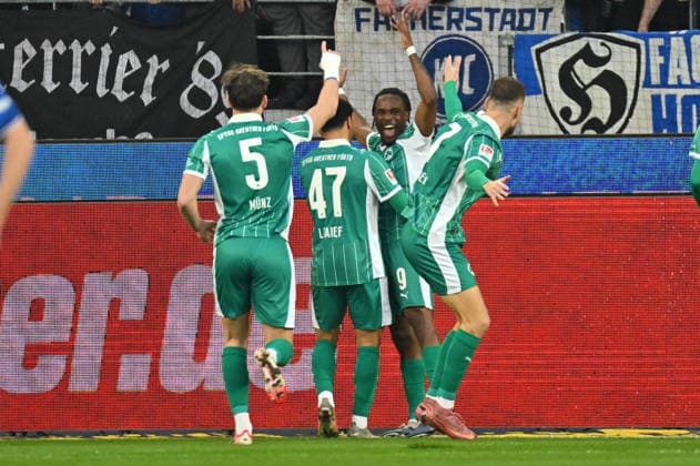20.03.2026 - Fussball - Saison 2025 2026 - 2. Fussball - Bundesliga - 27. Spieltag: Karlsruher SC KSC Karlsruhe - SpVgg Greuther Fürth SGF ( Kleeblatt ) - Sportfoto Zink MeZi - xmexzix - DFL regulations prohibit any use of photographs as image sequences and or quasi-video - only for editorial use - Torjubel Jubel Freude nach Treffer Tor Torschuß zum 0:1 durch Noel Futkeu (9, SpVgg Greuther Fürth )