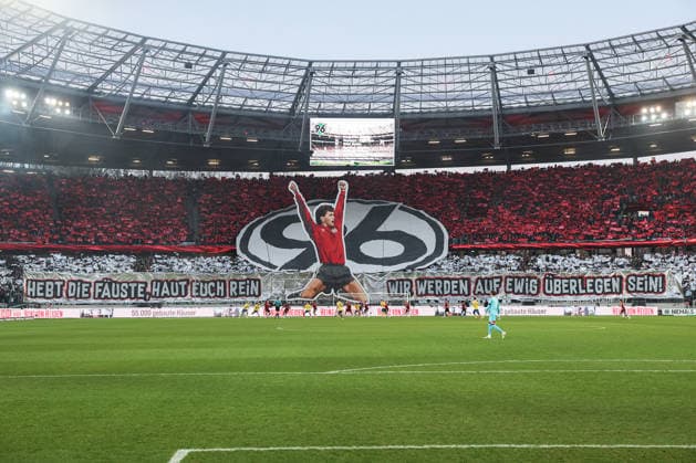2. Bundesliga - Hannover 96 - Eintracht Braunschweig am 20.03.2026 in der Heinz von Heiden Arena in Hannover Die Hannover 96 Fans in der Nordkurve mit einer Choreo, Choreographie, Choreografie