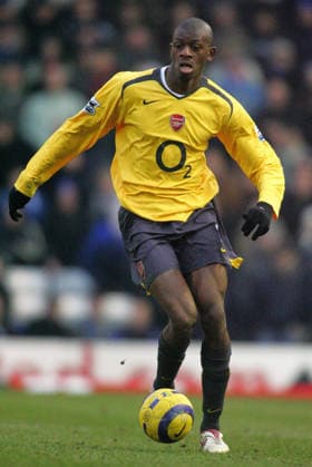 Birmingham City V Arsenal, Premier League Abou Diaby of Arsenal on the ball during the Premier League match between Birmingham City and Arsenal at St Andrew s on February 4, 2006 in Birmingham, England. Birmingham St Andrew s England United Kingdom Copyright: xAllstarxPicturexLibraryxLtdx