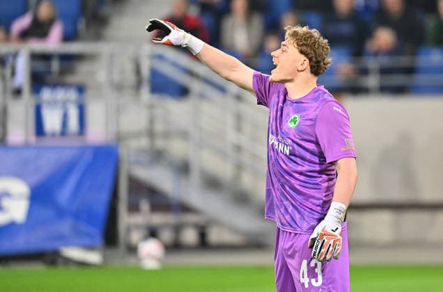 20.03.2026 - Fussball - Saison 2025 2026 - 2. Fussball - Bundesliga - 27. Spieltag: Karlsruher SC KSC Karlsruhe - SpVgg Greuther Fürth SGF ( Kleeblatt ) - Sportfoto Zink MeZi - xmexzix - DFL regulations prohibit any use of photographs as image sequences and or quasi-video - only for editorial use - Silas Prüfrock (43, SpVgg Greuther Fürth )