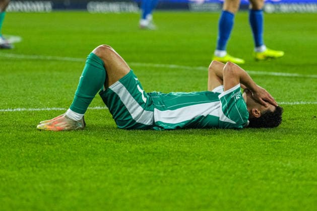 2. Bundesliga, Karlsruher SC vs SpVgg Greuther Fürth, 20.03.2026 Sayf Ltaief (SpVgg Greuther Fürth, 47) der am Boden liegt 2. Bundesliga, Karlsruher SC vs SpVgg Greuther Fürth, BBBank Wildpark Karlsruhe, 20.03.2026 DFB DFL REGULATIONS PROHIBIT ANY USE OF PHOTOGRAPHS AS IMAGE SEQUENCES AND OR QUASI-VIDEO.