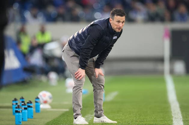Christian Eichner (Karlsruher SC, Chef-Trainer), Karlsruher SC vs. SpVgg Greuther Fuerth, 2. Bundesliga, 27. Spieltag, 2025 2026, 20.03.2026, DFL REGULATIONS PROHIBIT ANY USE OF PHOTOGRAPHS AS IMAGE SEQUENCES AND OR QUASI-VIDEO, Karlsruher SC vs. SpVgg Greuther Fuerth, 2. Bundesliga, 27. Spieltag, 2025 2026, 20.03.2026 Karlsruhe