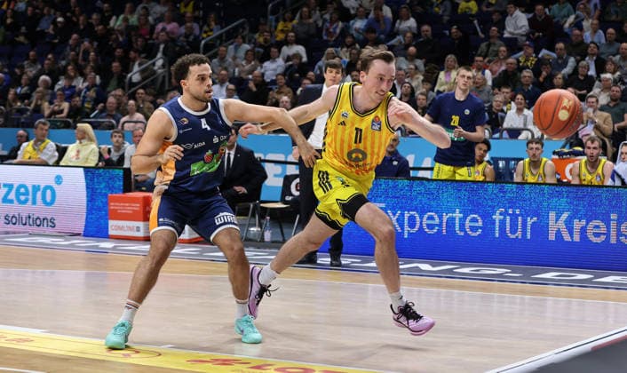 Elia Baggette, Moses Wood Zweikampf Spielszene Aktion Basketball BBL Bundesliga Herren 25. Spieltag Saison 2025 2026 20.03.2026 ALBA Berlin vs Rostock Seawolves