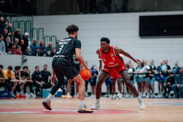 BB-2BL SBB Baskets - Tigers Tuebingen Travis Henson (SBB Baskets), Miles Lamar Tention (Tigers Tuebingen) waehrend der Saison 2025-2026 in der 2. Barmer Basketball Bundesliga Pro A am 28. Spieltag zwischen SBB Baskets und Tigers Tuebingen in der Wolfgang-Lakenmacher-Halle am 20. March 2026 in Magdeburg, Sachsen Anhalt, Deutschland