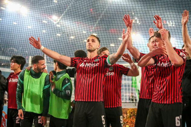Deutschland: Fussball 2.Bundesliga 2025 2026, 27. Spieltag - Hannover 96 vs Eintracht Braunschweig- Heinz von Heiden Arena Stadion (Hannover): Freude, Emotionen, Jubel Virgil GhiÅ£Äƒ Virgil Ghita (Hannover 96, 5) Hannover