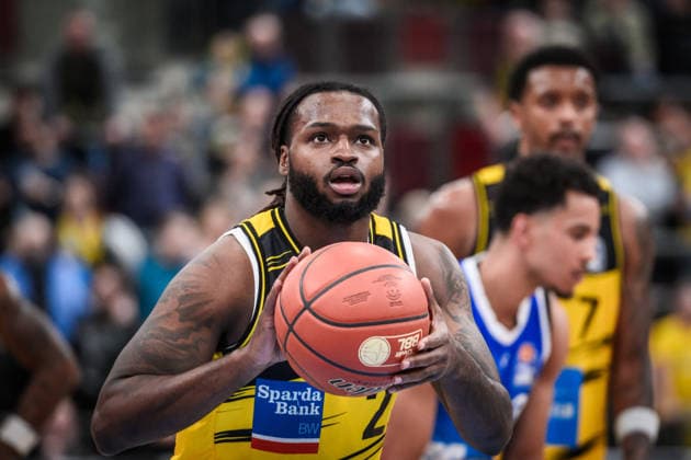 Traveon Buchanan (MHP RIESEN Ludwigsburg, 02) - Freiwurf GER, MHP Riesen Ludwigsburg vs. Skyliners Frankfurt, Basketball Bundesliga, easycredit BBL, 25. Spieltag, Spielzeit 2025 2026, 20.03.2026 GER, MHP Riesen Ludwigsburg vs. Skyliners Frankfurt, Basketball Bundesliga, easycredit BBL, 25. Spieltag, Spielzeit 2025 2026, 20.03.2026 Ludwigsburg Copyright: xSandyxDinkelackerx EP_SDR