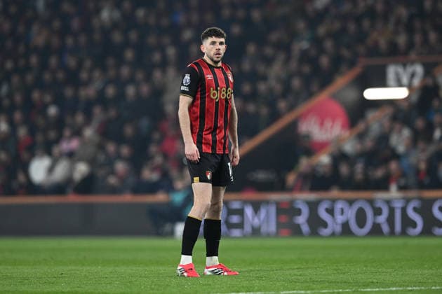 Bournemouth v Manchester United, ManU Premier League Ryan Christie (10) of AFC Bournemouth during the Premier League match between Bournemouth and Manchester United at the Vitality Stadium, Bournemouth, UK on 20 March 2026. Bournemouth Vitality Stadium Dorset UK Editorial use only DataCo restrictions apply See www.football-dataco.com , Copyright: xGrahamxHuntx PSI-23946-0059