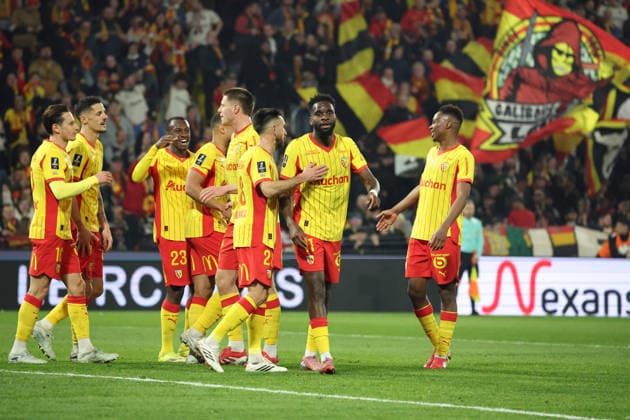 FOOTBALL : RC Lens vs Angers SCO - Ligue 1 J21 - 20 03 2026 Joie des joueurs de Lens apres le but de Odsonne EDOUARD (RC Lens) lors du match RC Lens vs Angers SCO, Ligue 1 J27, stade Bollaert-Delelis, le 20 mars 2026 - photo Laurent Sanson PsnewZ  Copyright: xLaurentxSANSONx xPsnewZx