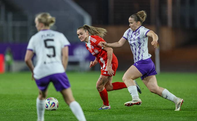 GER, Essen, SGS Essen vs FC Bayern München, Google Pixel Frauen Bundesliga, Fussball, DFB, Spielzeit 2025 2026, Stadion an der Hafenstraße , 21. Spieltag im Bild v.l.: Georgia Stanway (Bayern München Frauen 31), Paulina Platner (SGS Essen Frauen 25) DFB DFL REGULATIONS PROHIBIT ANY USE OF PHOTOGRAPHS AS IMAGE SEQUENCES AND OR QUASI-VIDEO, 20.03.2026 Copyright: HMBxMedia HendrikxHamelau