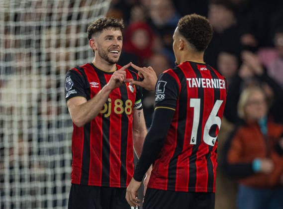 Football - FA Premier League - AFC Bournemouth v Manchester United, ManU FC BOURNEMOUTH, ENGLAND - Friday, March 20, 2026: Bournemouth s Ryan Christie (L) celebrates after scoring the first equalising goal during the FA Premier League match between AFC Bournemouth and Manchester United FC at Dean Court. (Photo by David Rawcliffe Propaganda) BOURNEMOUTH Dean Court DORSET ENGLAND  Copyright: xDavidxRawcliffex P2026-03-20-Bournemouth_Man_Utd-38