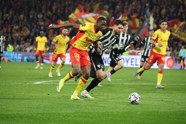 FOOTBALL : RC Lens vs Angers SCO - Ligue 1 J21 - 20 03 2026 Rayan FOFANA (RC Lens) lors du match RC Lens vs Angers SCO, Ligue 1 J27, stade Bollaert-Delelis, le 20 mars 2026 - photo Laurent Sanson PsnewZ  Copyright: xLaurentxSANSONx xPsnewZx