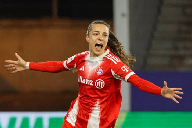 Essen, Deutschland: 20. März 2026 - 1. Frauenbundesliga - 21. Spieltag - SGS Essen vs. FC Bayern München Frauen Im Bild: Torschützin Natalia Padilla-Bidas (FCB) macht das Tor zum 4:0 für den FC Bayern München und jubelt Copyright: HMBxMedia MadeleinexFantini