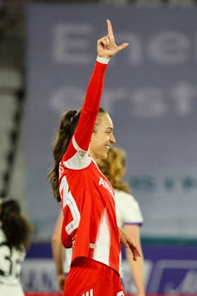 Essen, Deutschland: 20. März 2026 - 1. Frauenbundesliga - 21. Spieltag - SGS Essen vs. FC Bayern München Frauen Im Bild: Torschützin Natalia Padilla-Bidas (FCB) macht das Tor zum 4:0 für den FC Bayern München und jubelt Copyright: HMBxMedia MadeleinexFantini
