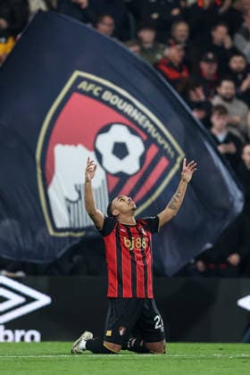 Bournemouth v Man Utd 20 March 2026, Bournemouth - Premier League Football - AFC Bournemouth v Manchester United, ManU - Junior Kroupi of Bournemouth celebrates scoring their 2nd goal from the penalty spot - Photo: Charlotte Wilson Offside. Bournemouth UK Copyright: xCharlottexWilsonx xOffsidexOffside