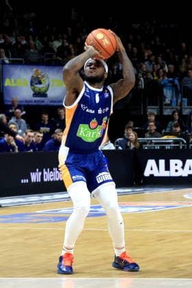 DEU, easyCredit BBL, ALBA vs. Rostock Seawolves, 20.03.2026, Uber-Arena, Berlin, DEU, easyCredit BBL, ALBA vs. Rostock Seawolves, im Bild TJ Crockett (Rostock Seawolves 0)